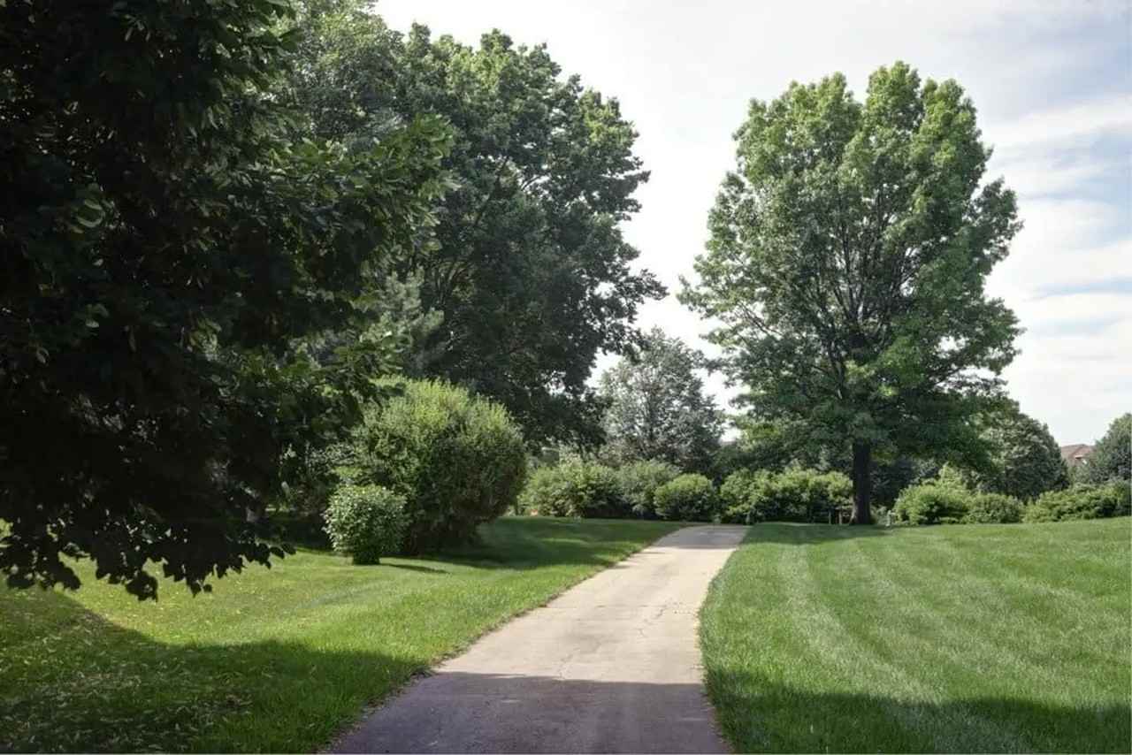 Reduced Rent and First Month Free with 13 - Photo 4 of 18