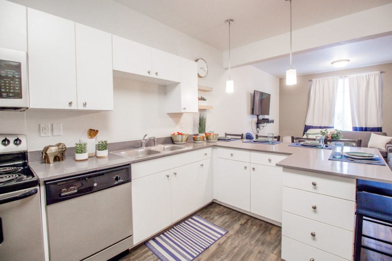 MEN'S LOWER 6 BED (Floor 1) - Photo 4 of 13