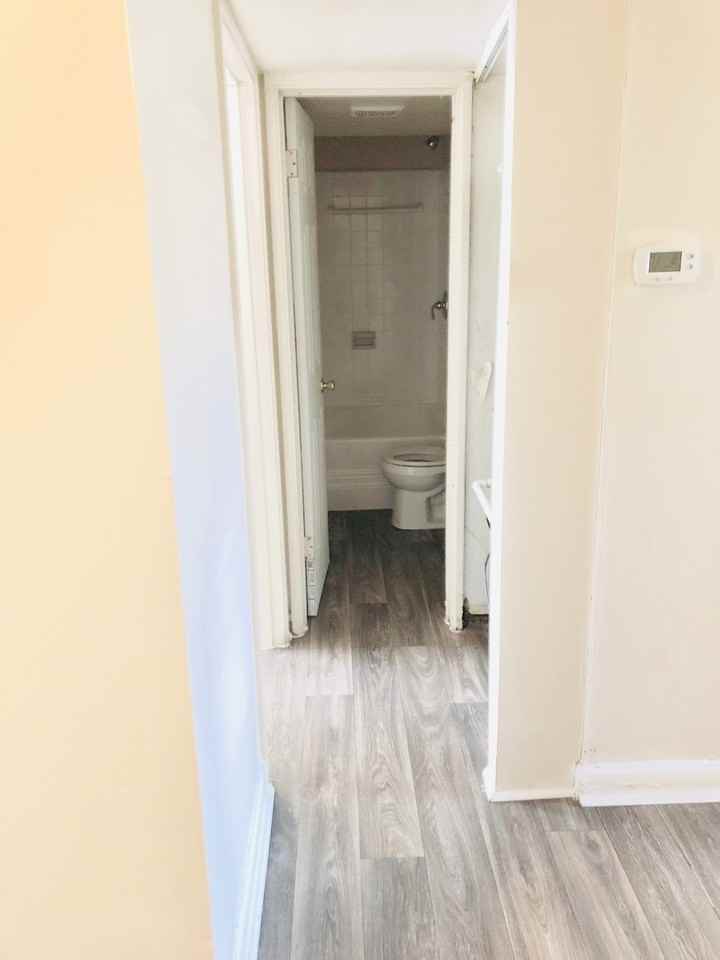 1744 Lyle Avenue - Photo 2 of 22