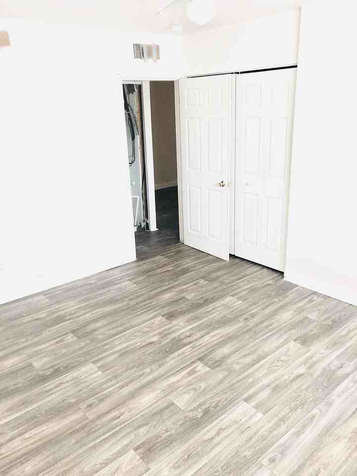 1744 Lyle Avenue - Photo 7 of 22