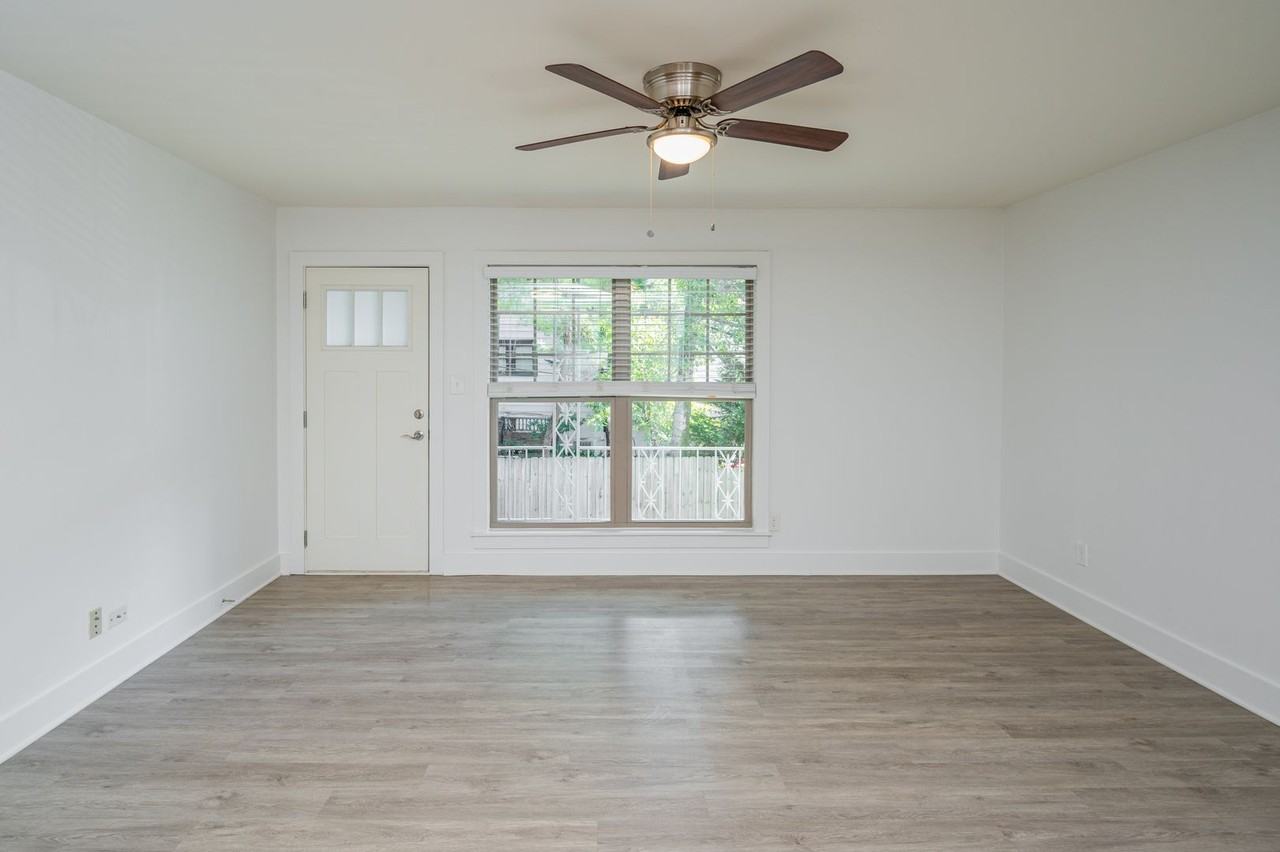 Cliff Corners - Photo 4 of 39