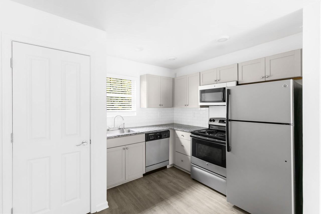 Flats on 15th - Photo 2 of 17