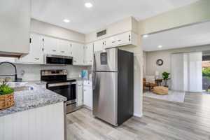 featured image of 2001 Glenridge Way