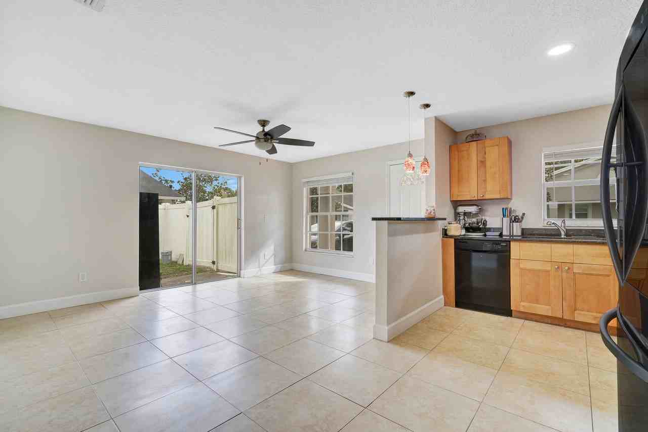 Magnolia Villas | Private 2 Bedroom Apartments in Orlando, FL - Photo 3 of 9