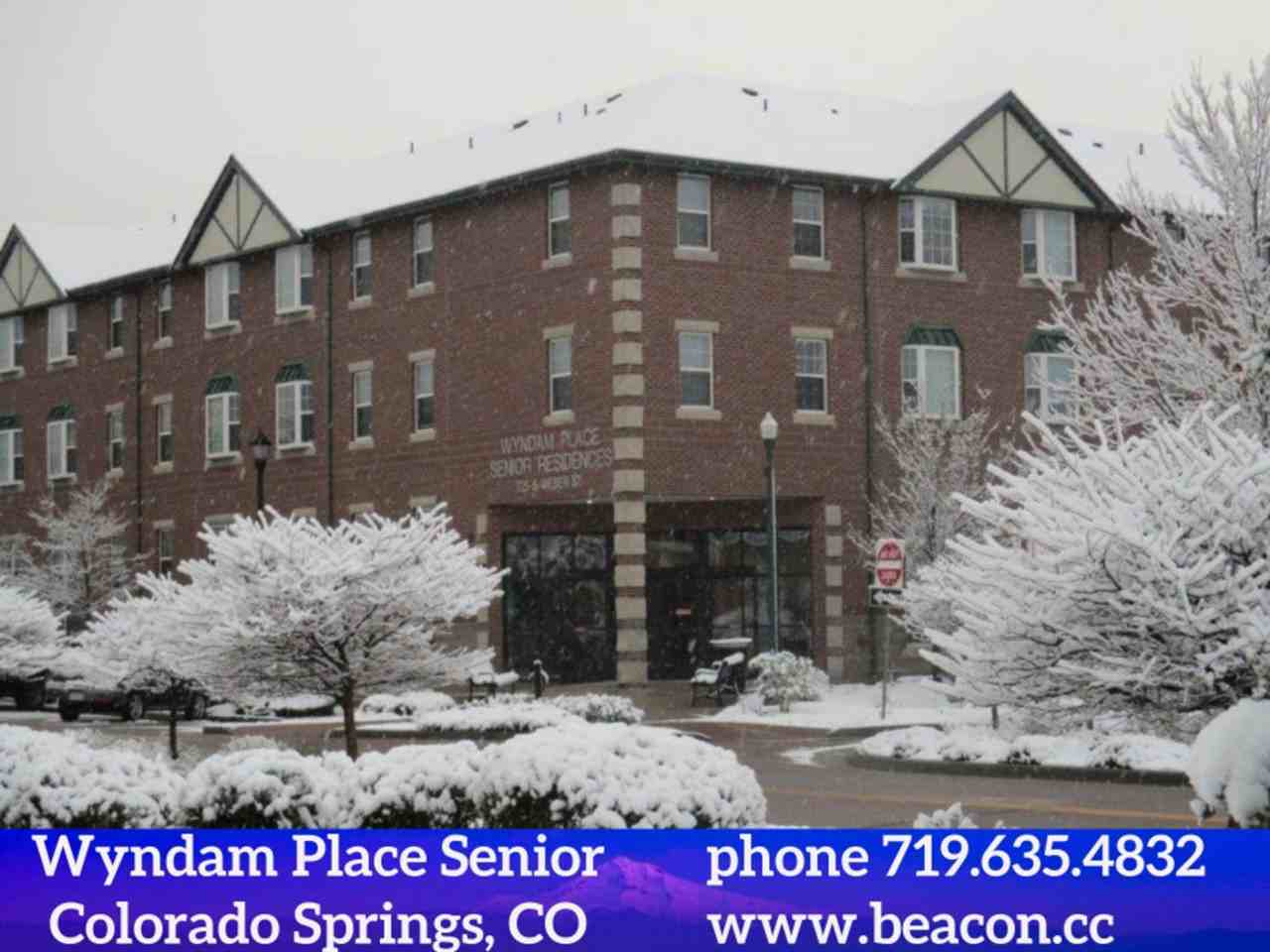 Wyndam Place Senior Residence 55+ - Photo 3 of 28