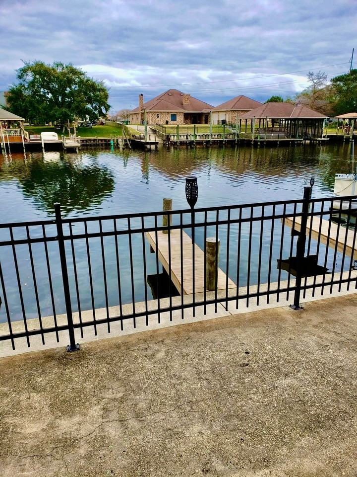 Awesome Location and Beautifully Fully Renovated Townhomes! - Photo 3 of 4