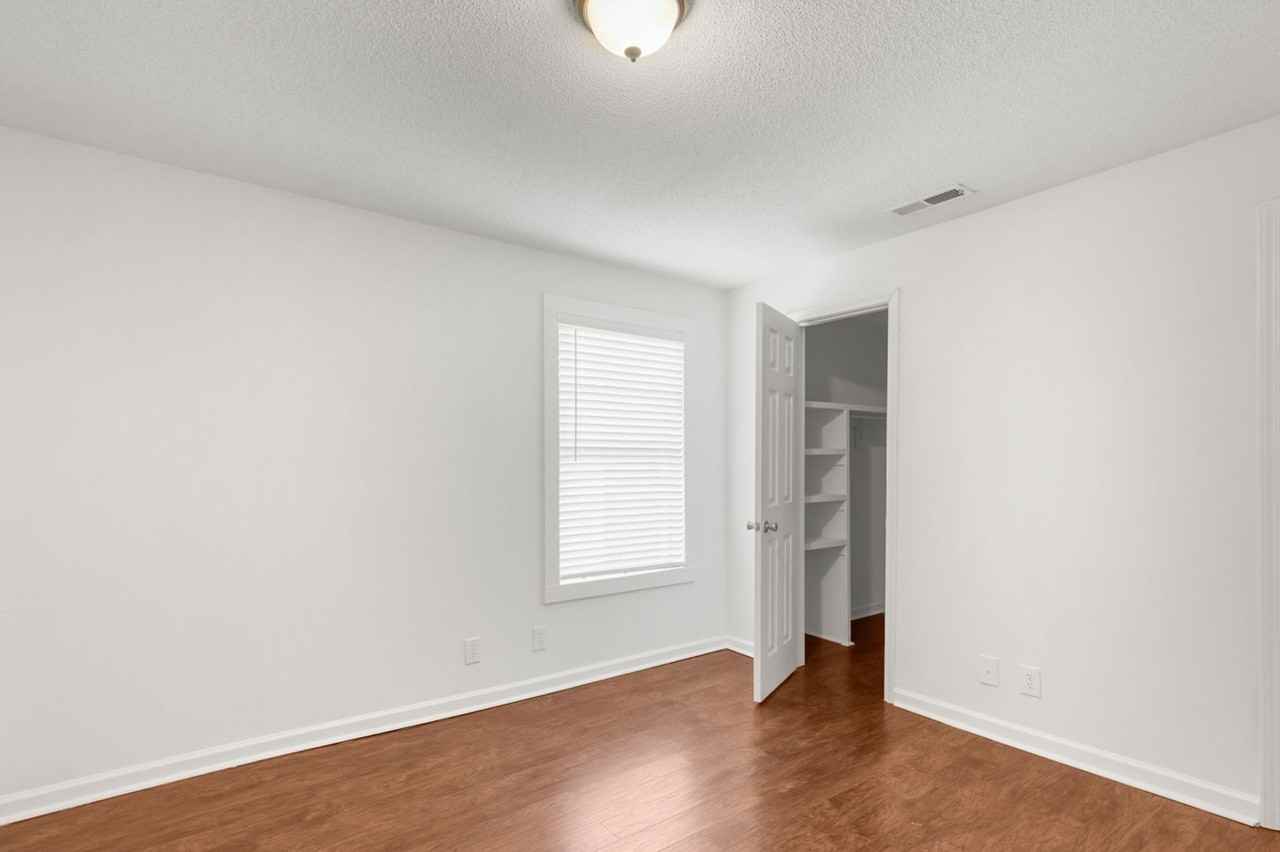 Mountain Crest - Photo 5 of 9