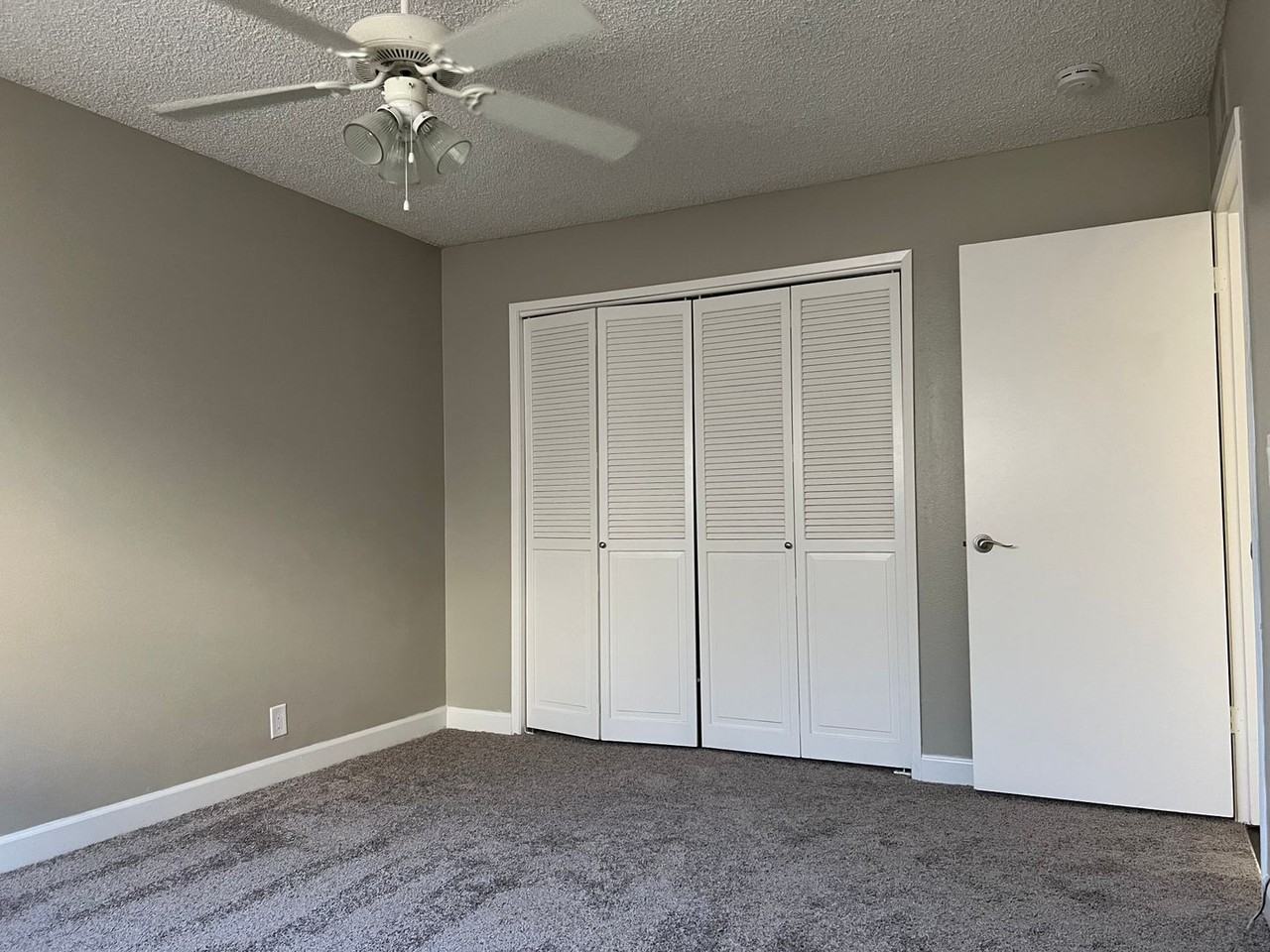 Joshua Tree Apartments - Photo 5 of 50