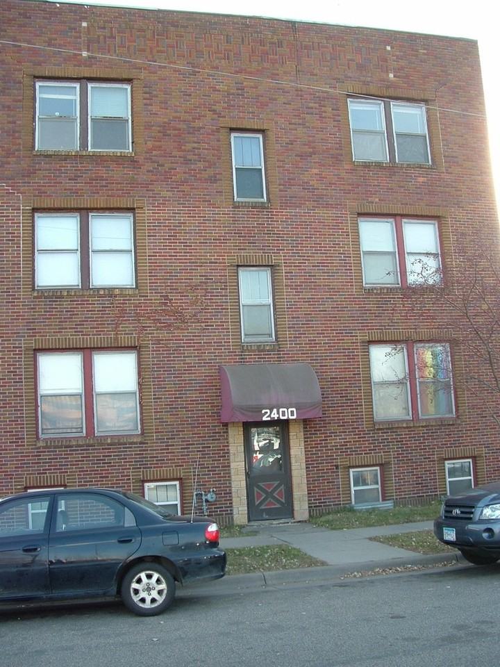 2400 Myrtle - Photo 5 of 8