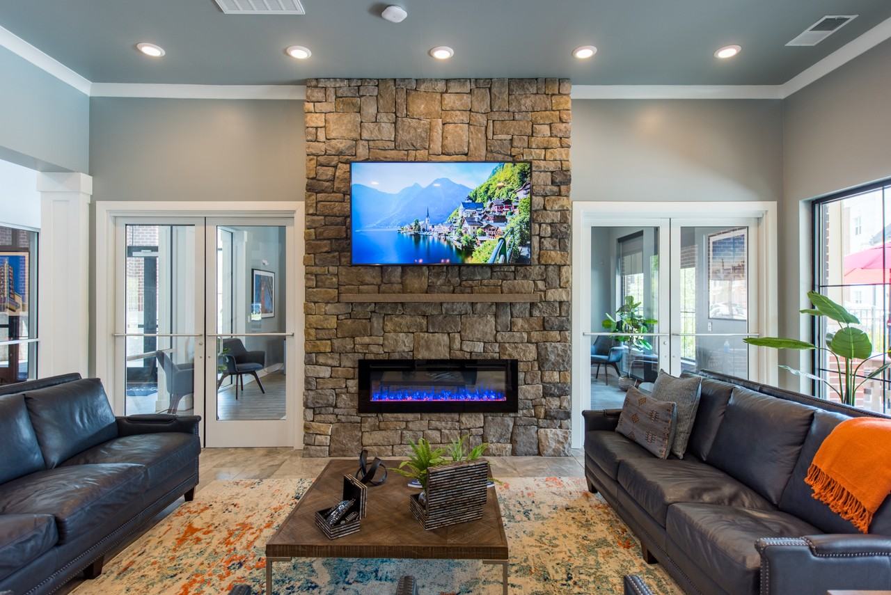 Monroe Gates Apartments - Photo 4 of 35