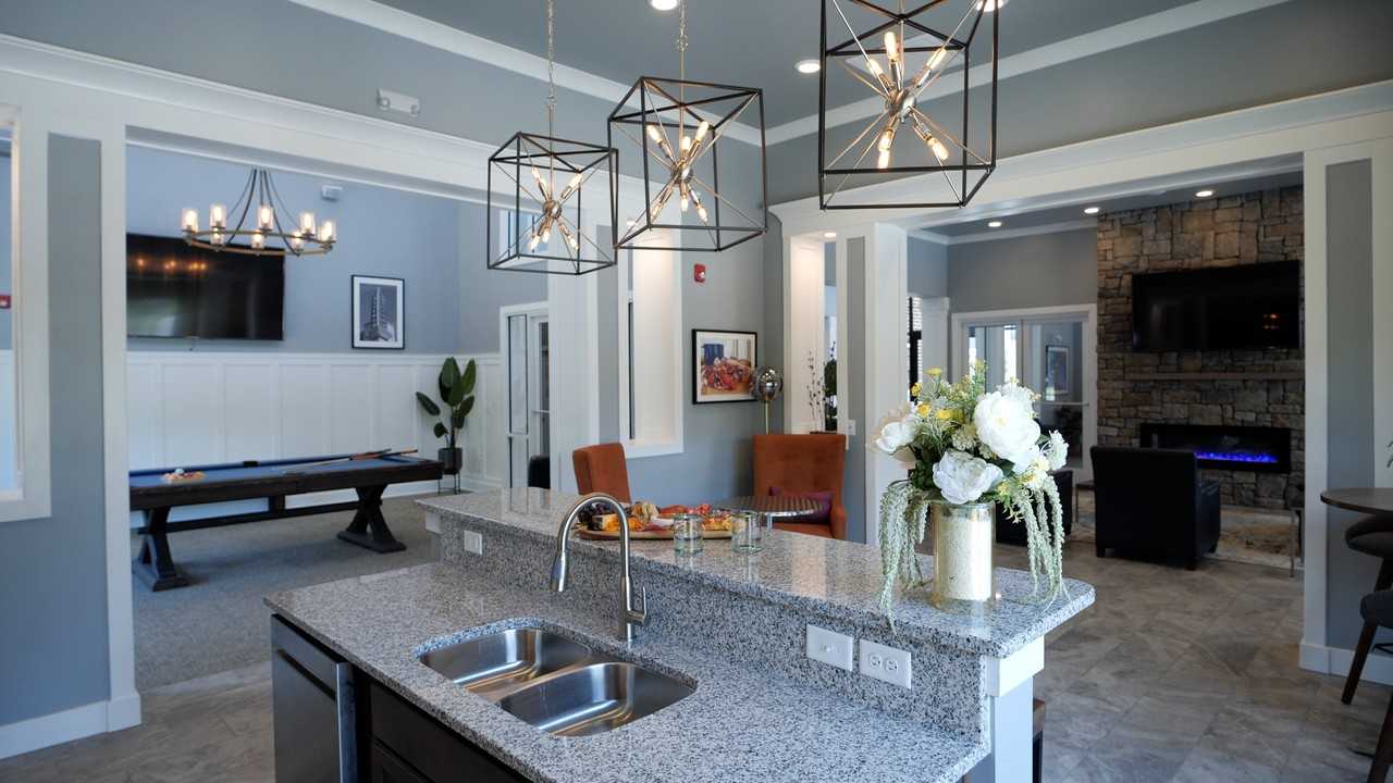 Monroe Gates Apartments - Photo 5 of 35