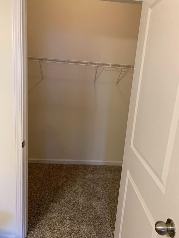 The Alexander at Ghent - Photo 7 of 28