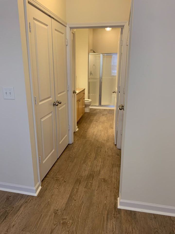 The Alexander at Ghent - Photo 7 of 45