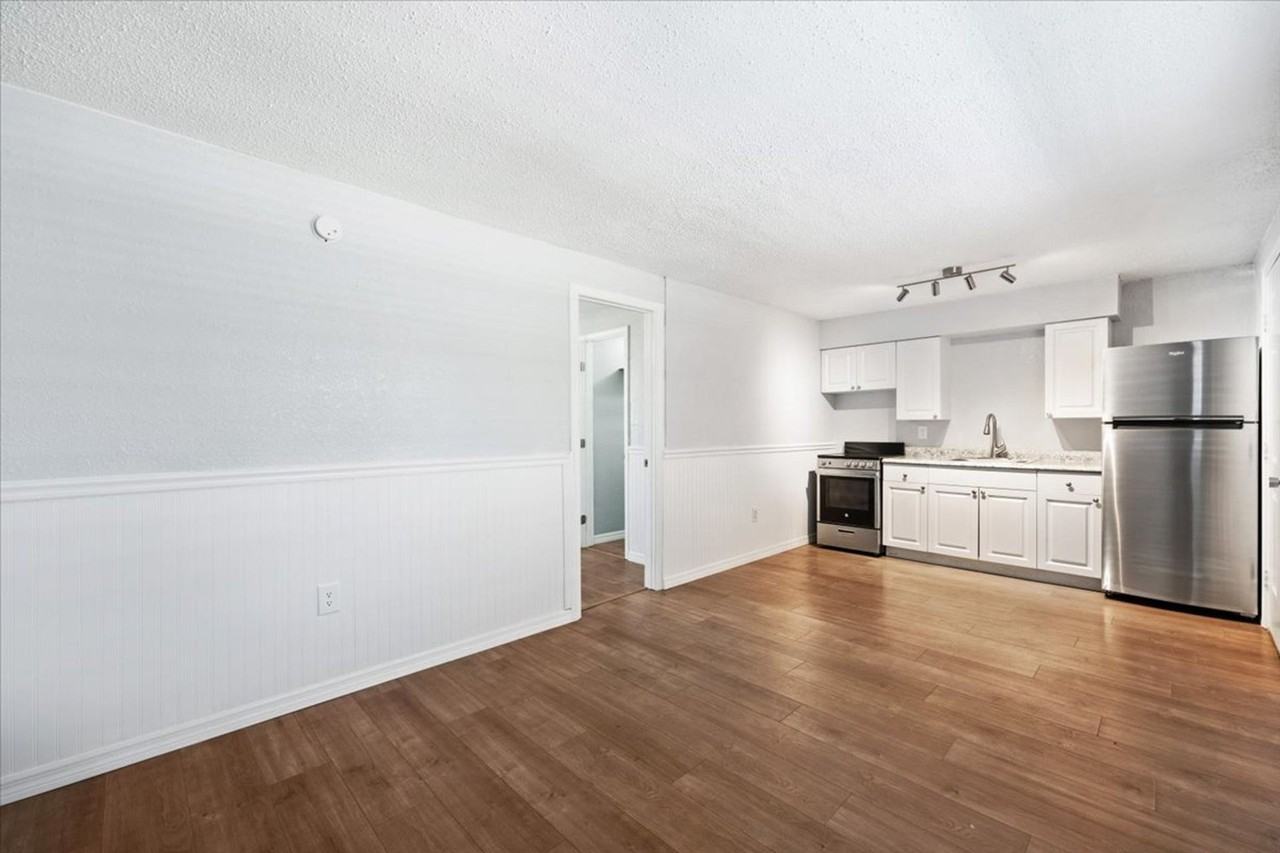 810 Sycamore Street - Photo 2 of 8