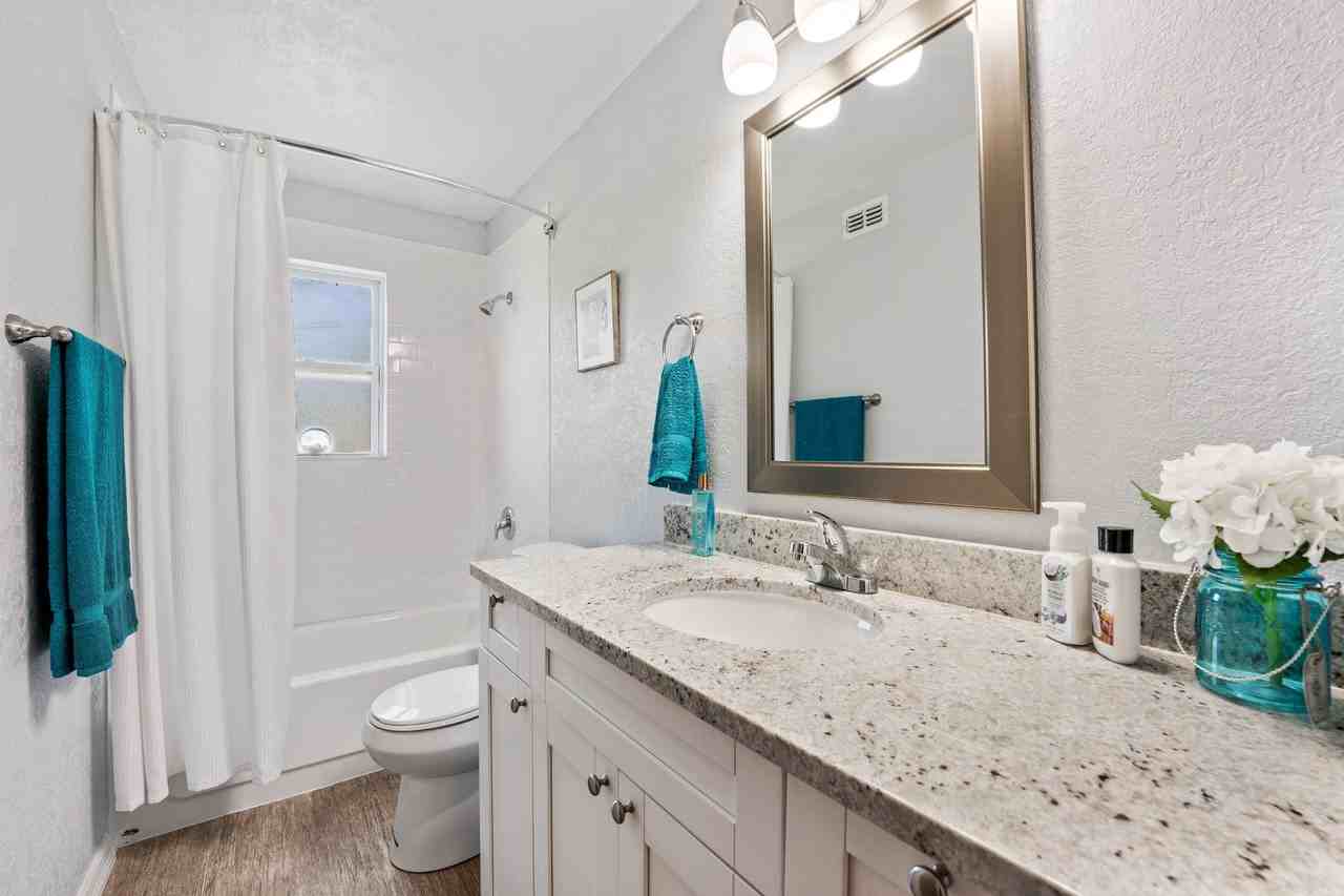 Indian River Shores Apartments - Photo 3 of 28