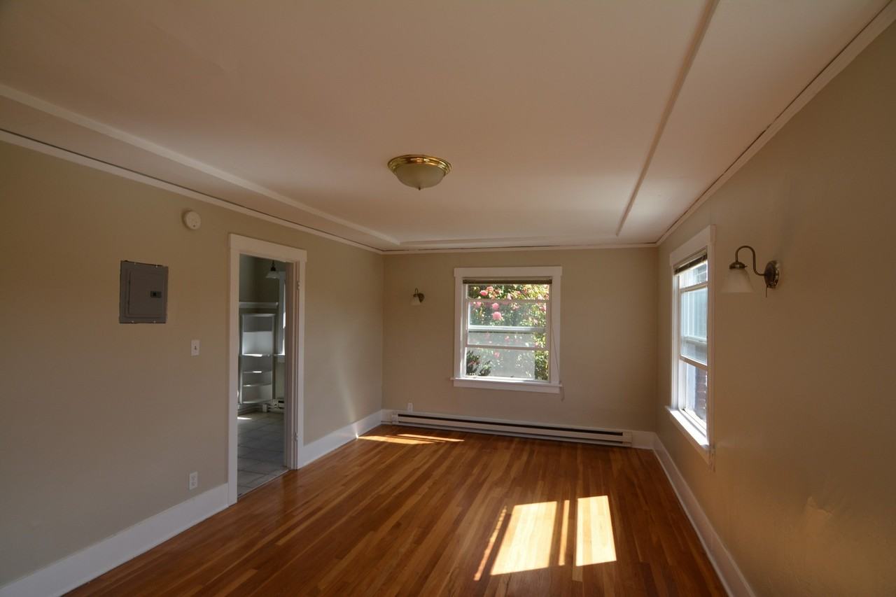 Wilmont - Photo 2 of 11