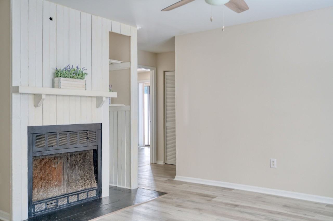 The Katherine Apartments | 1 & 2 Bedroom Apartments in Gainesville, FL - Photo 6 of 13