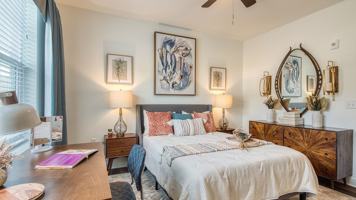 featured image of 1000 Halstead Blvd