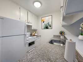 featured image of 419 W Flora St