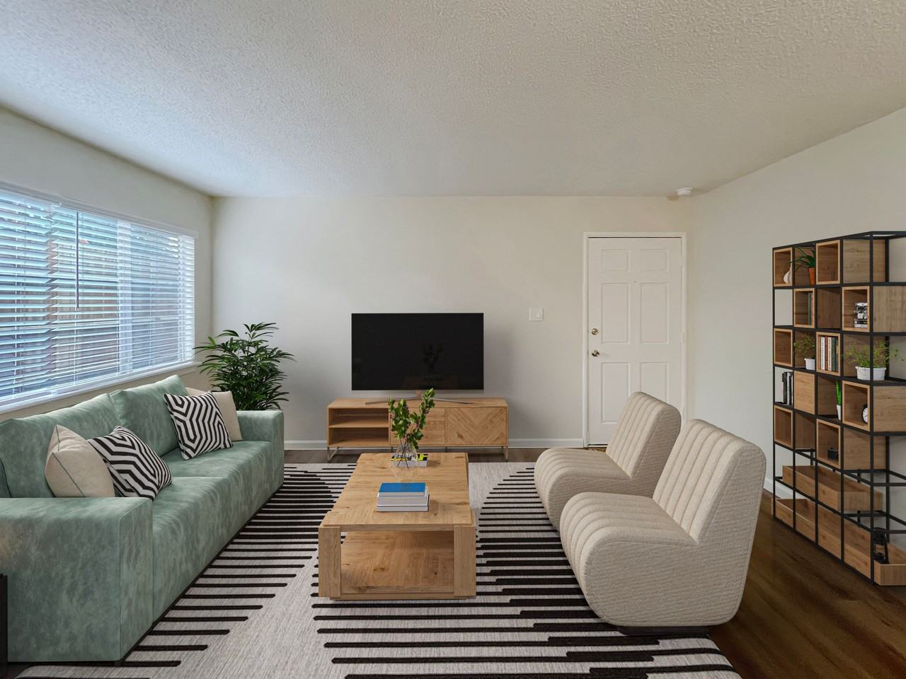 419 West Flora Street - Photo 2 of 5