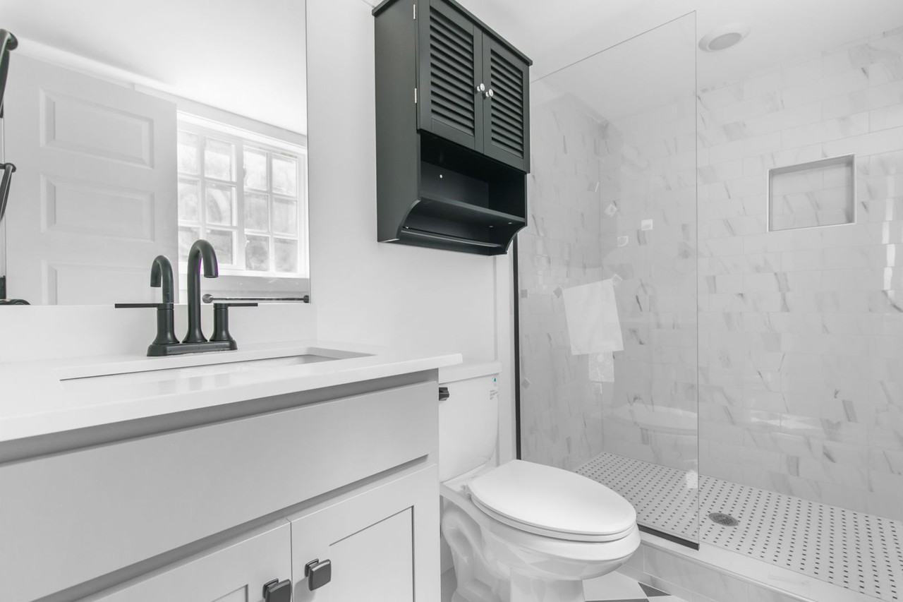 Riviera Apartments - Photo 2 of 20