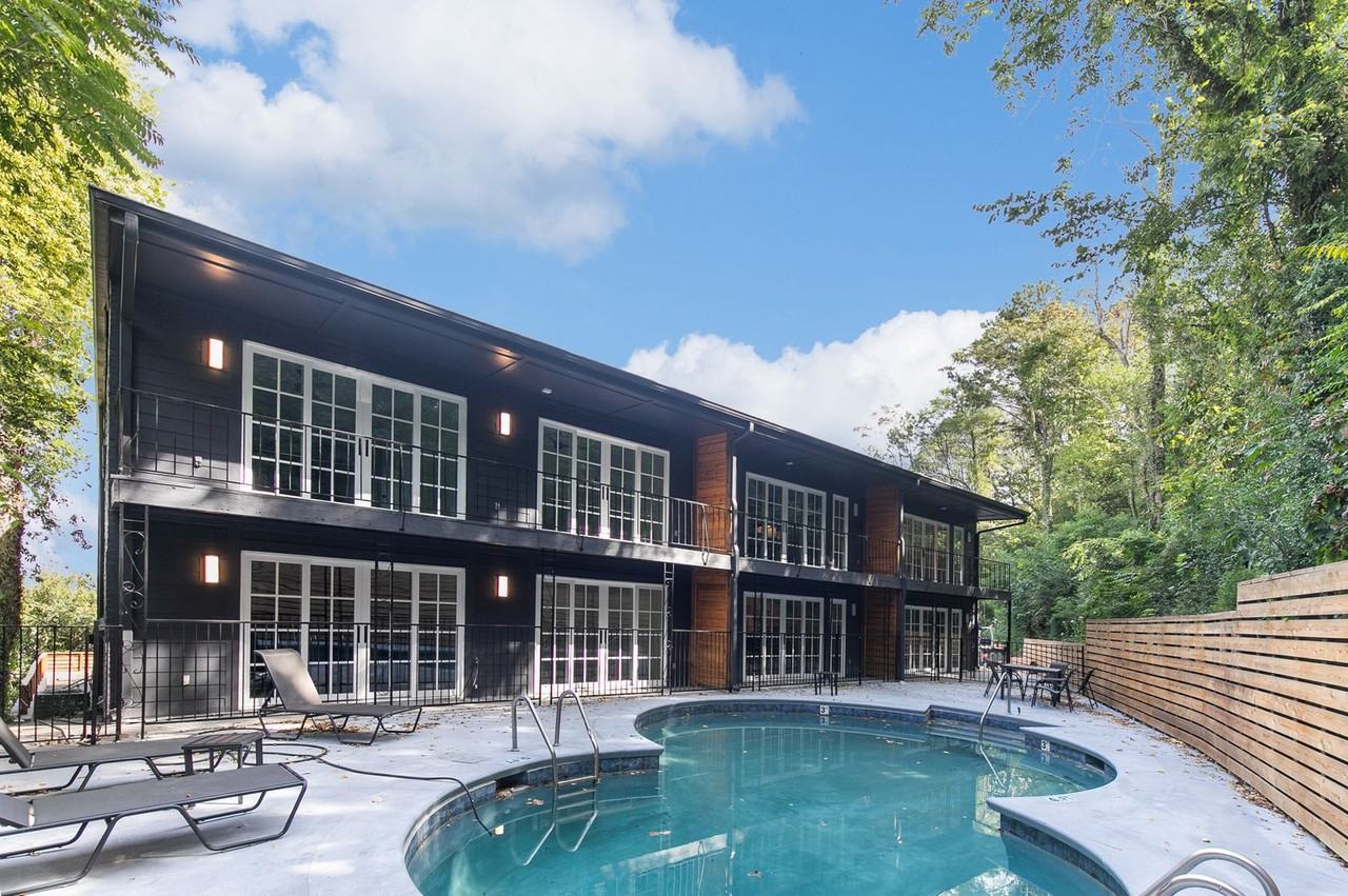 Riviera Apartments - Photo 6 of 20