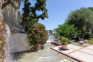 featured image of Knollbrook Falls