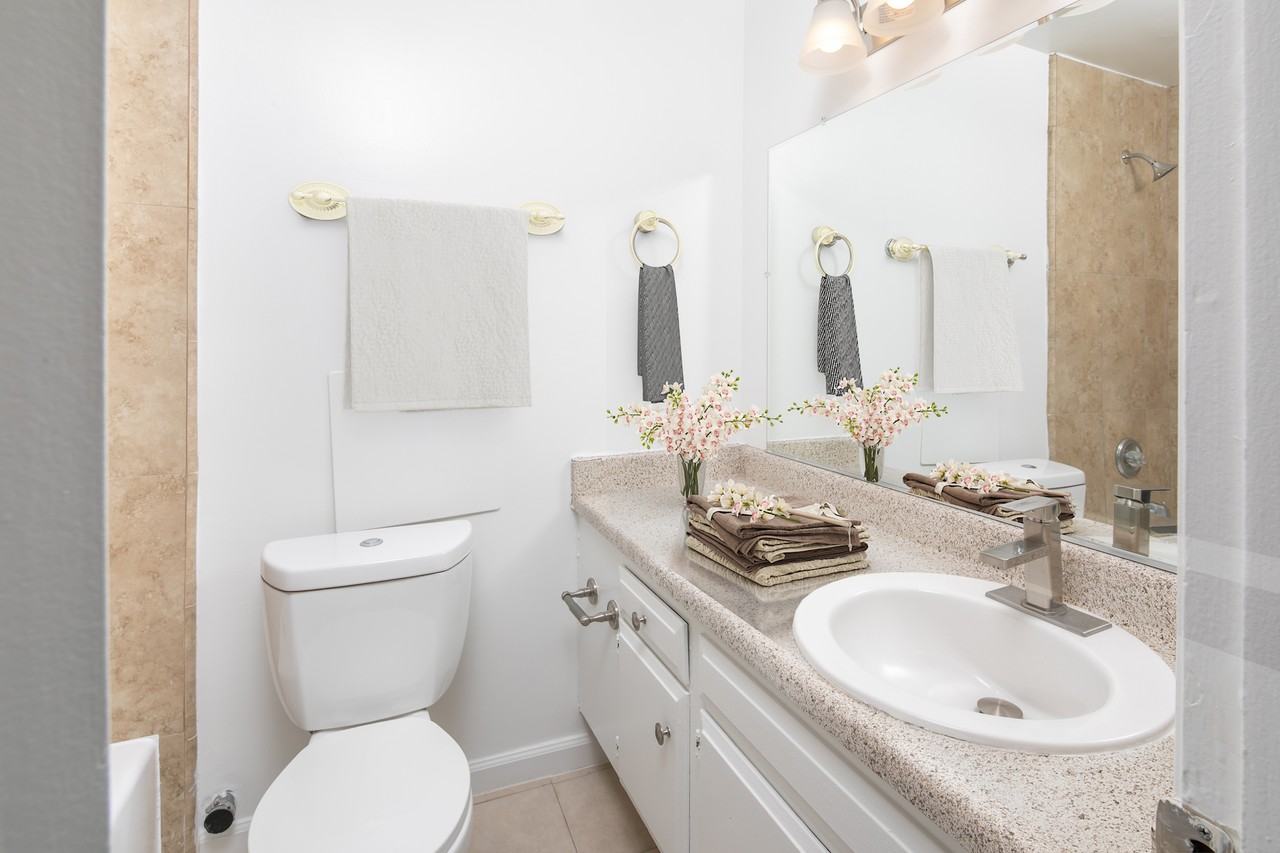 Knollbrook Falls - Photo 6 of 16