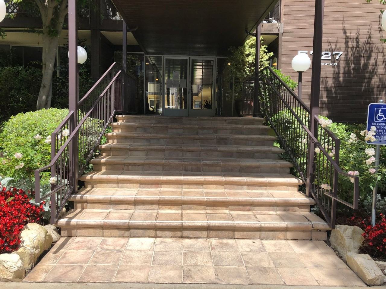 ~~~The Art of Living ~~~ - Photo 2 of 21