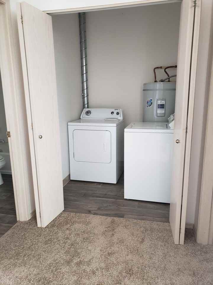 808 Pool Street - Photo 6 of 24