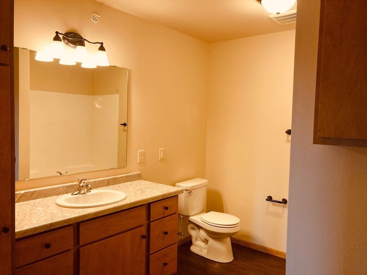 Moon Lake Estates Apartments 515 Moon Lake Dr, Rice Lake, WI 54868