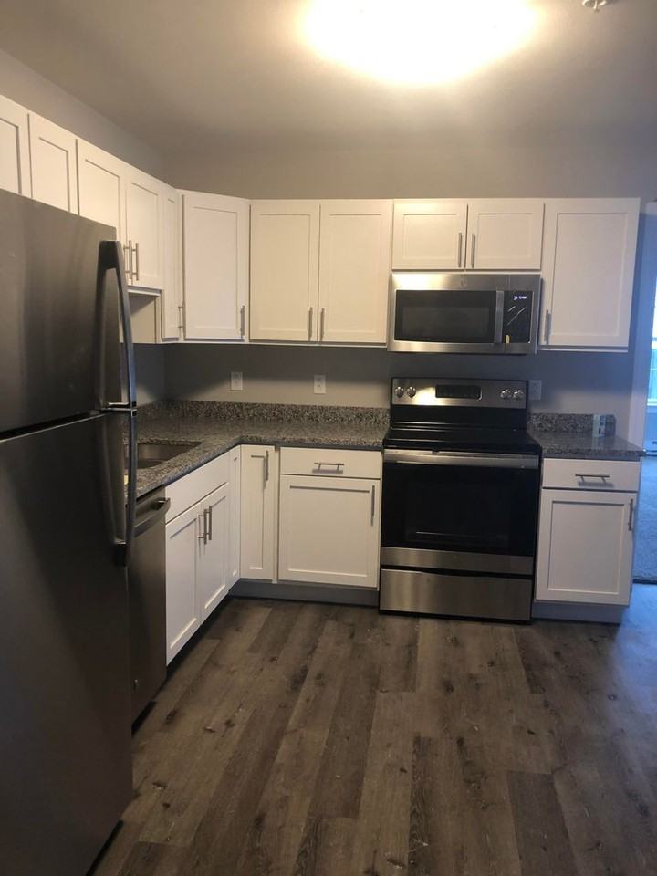 Tulip Ridge Apartments - Photo 2 of 8