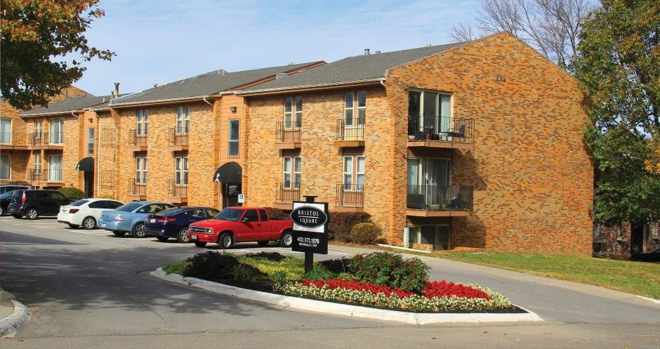 Bristol Square Apartments - Photo 3 of 50