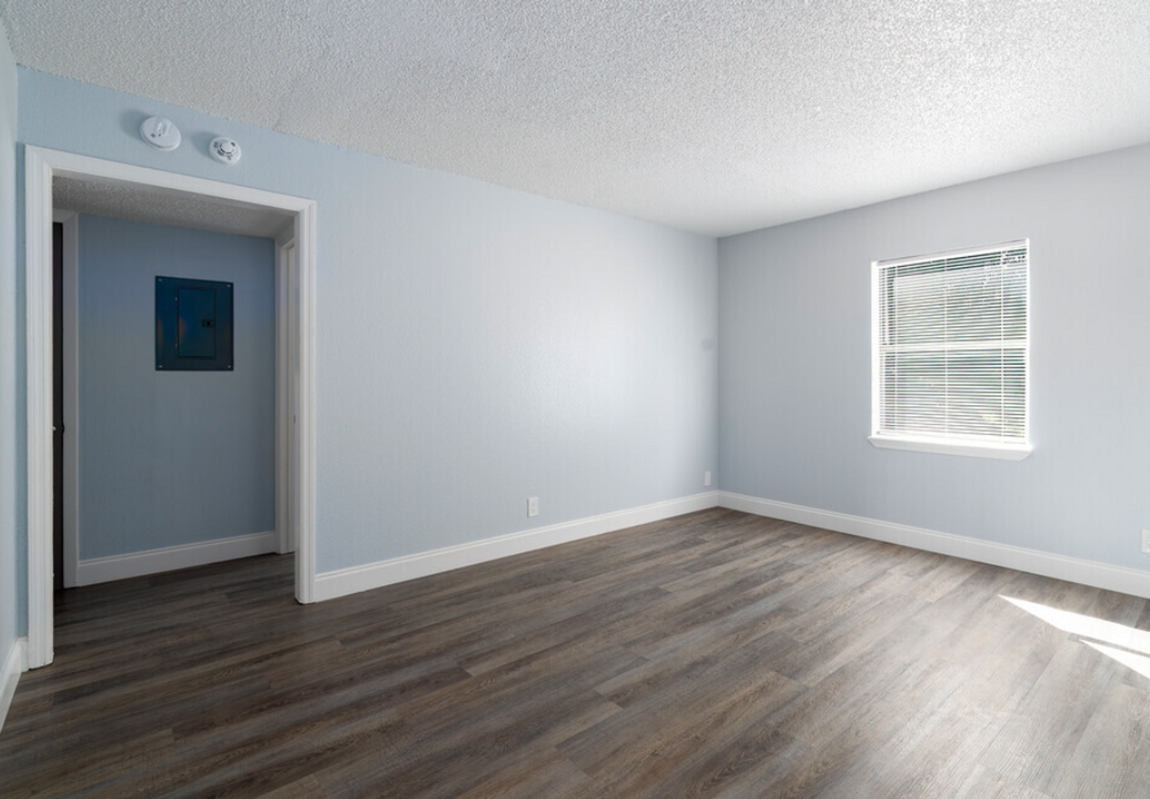 Canaveral Shores Apartments - Photo 2 of 11
