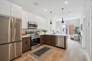 featured image of 720 W Thompson St