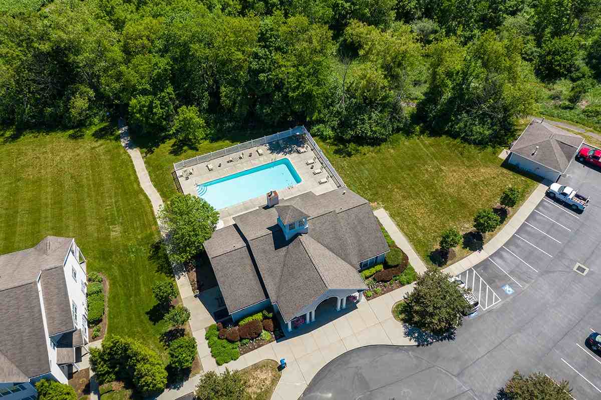 WoodsEdge Apartments - Photo 4 of 43