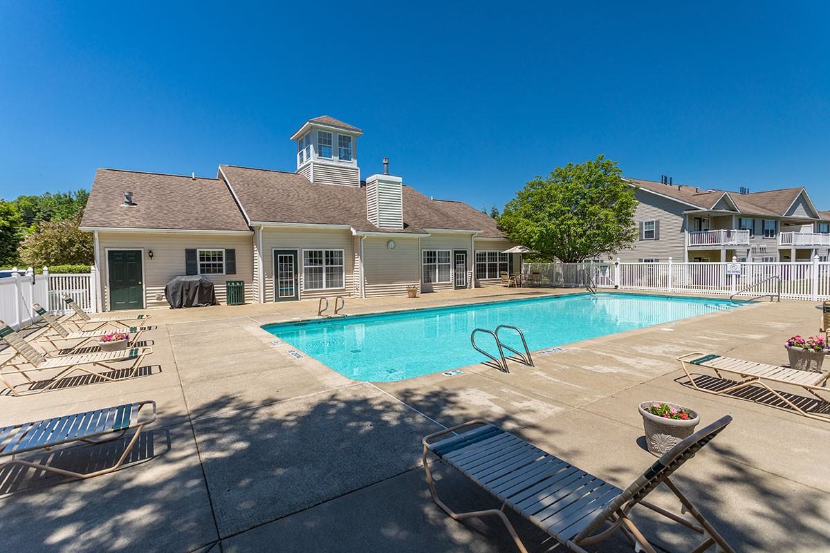 WoodsEdge Apartments - Photo 6 of 43