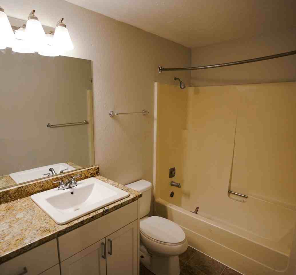 Twin Crest Apartments - Photo 2 of 13