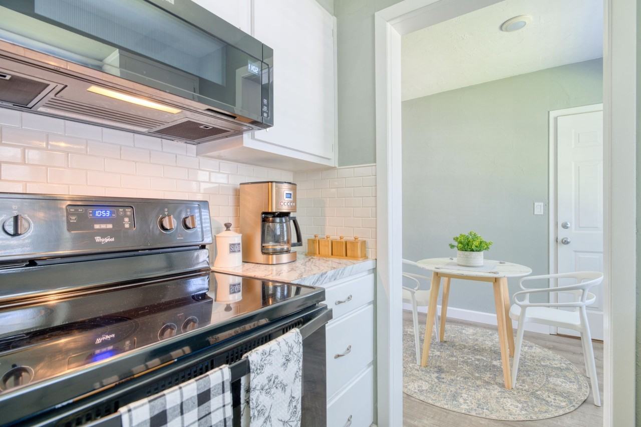 Great Oaks Apartments | Studio - Photo 2 of 11