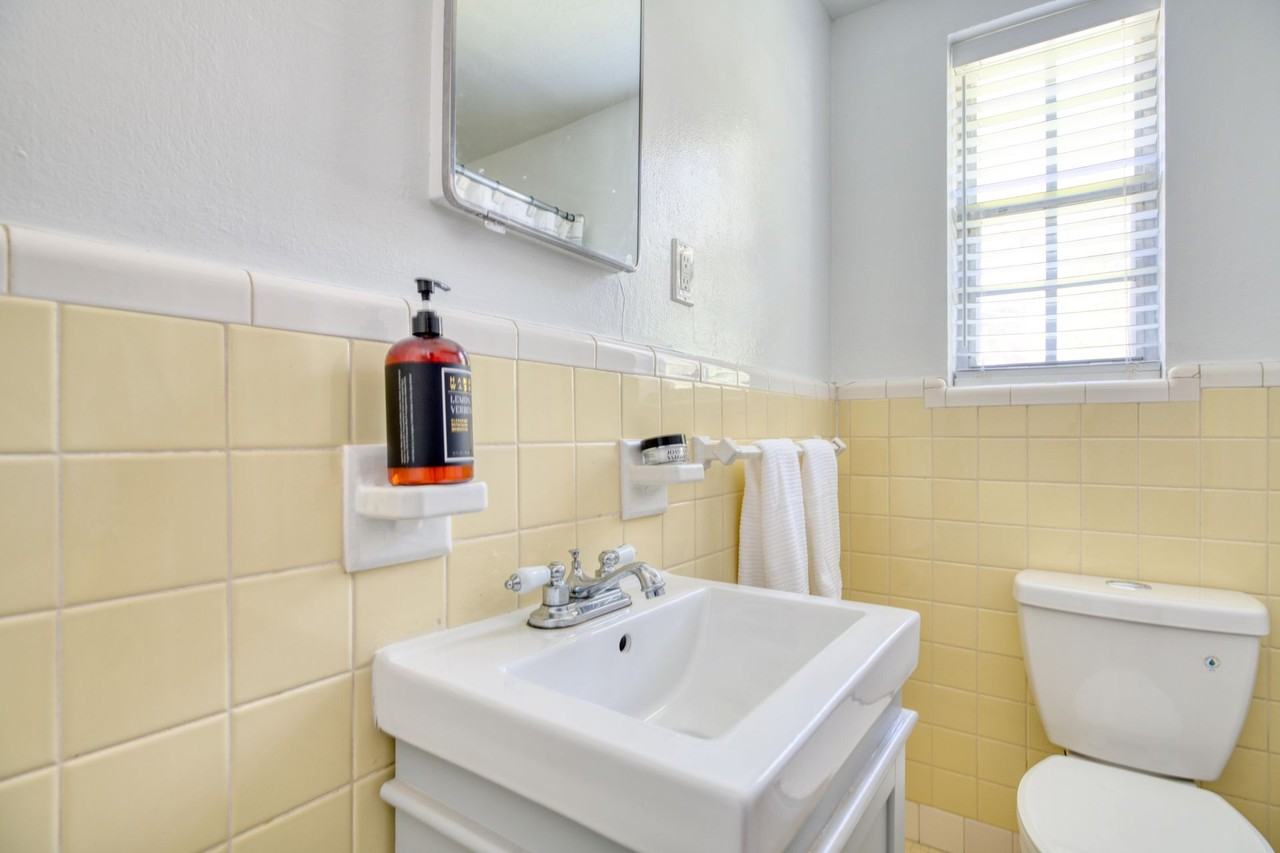 Great Oaks Apartments | Studio - Photo 3 of 11