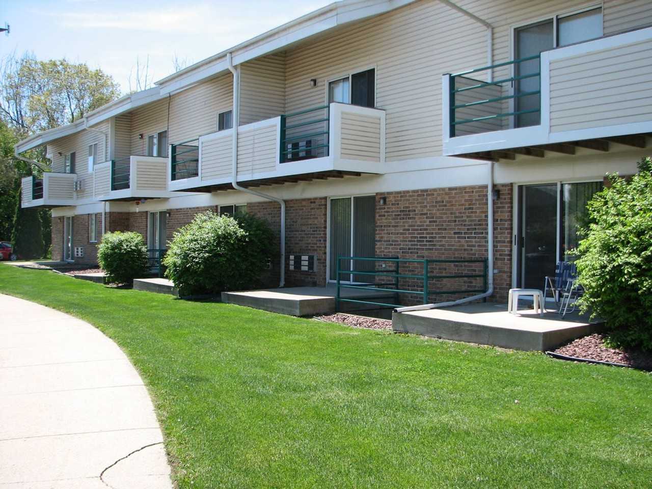 Stoughton Arms - Photo 3 of 50