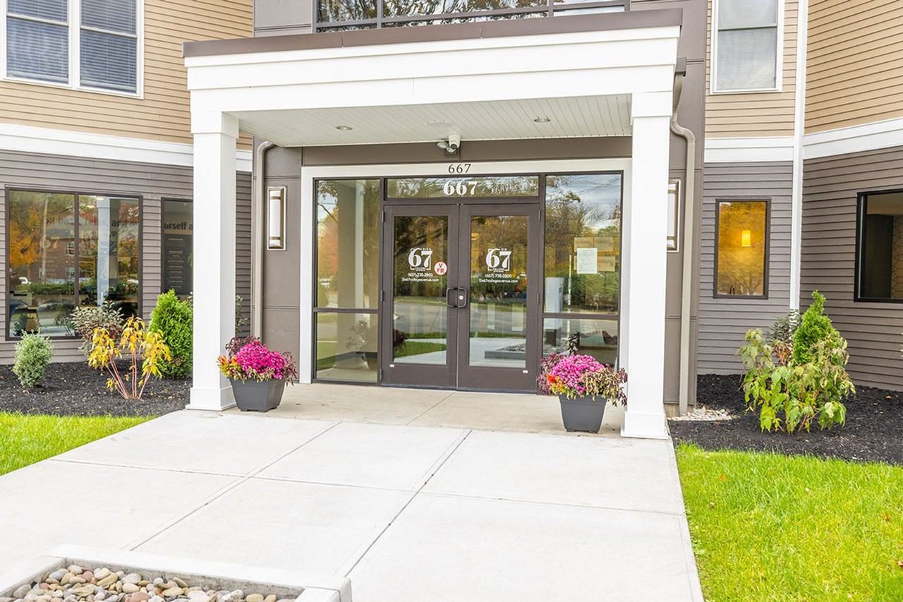 Six67 College Avenue - Photo 2 of 34