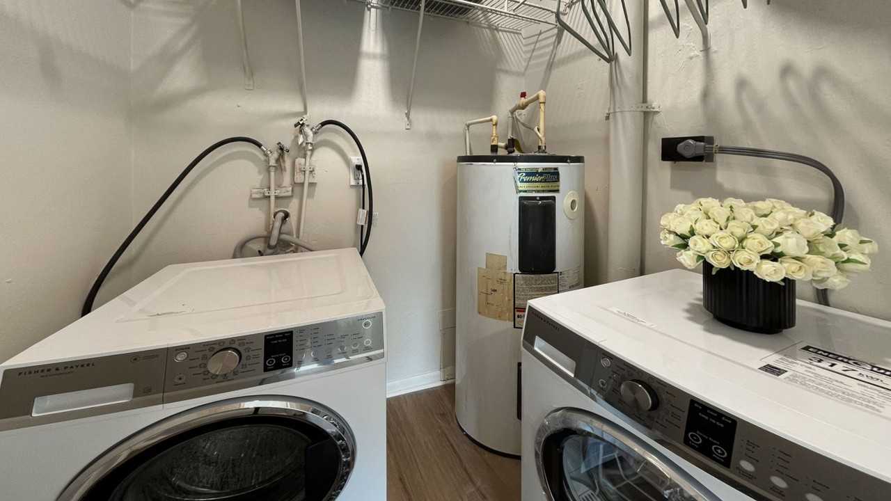 Rosemere Flats | 1 - Photo 4 of 12