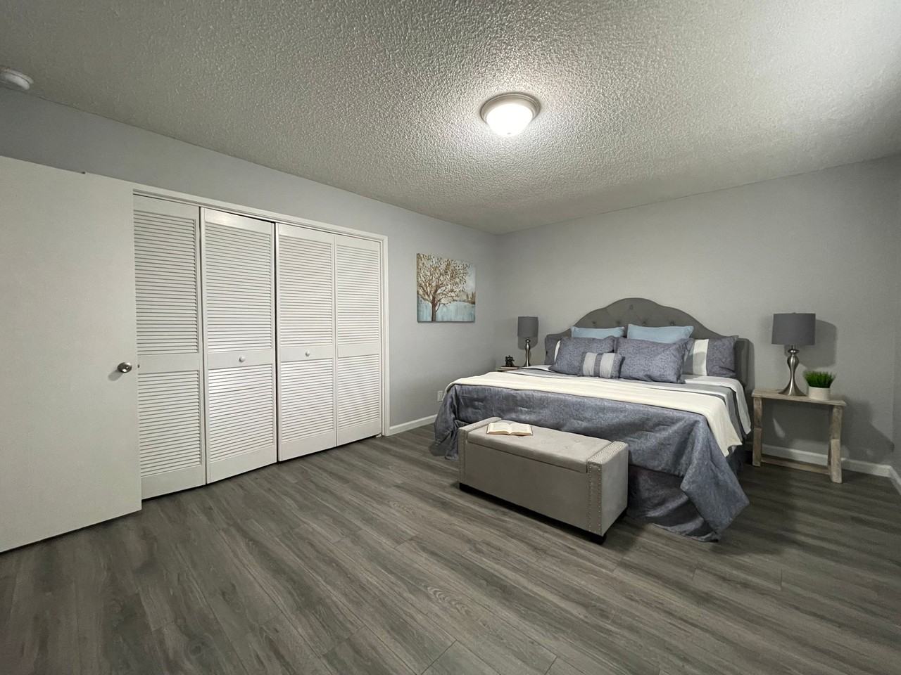 1249 Stratford Circle - Photo 4 of 27