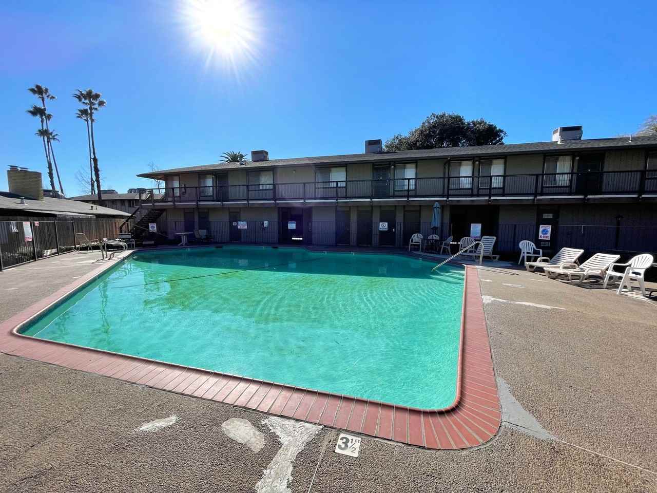 1249 Stratford Circle - Photo 5 of 27