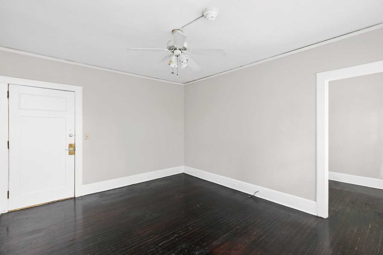 Clairmont Apartments - Photo 7 of 15