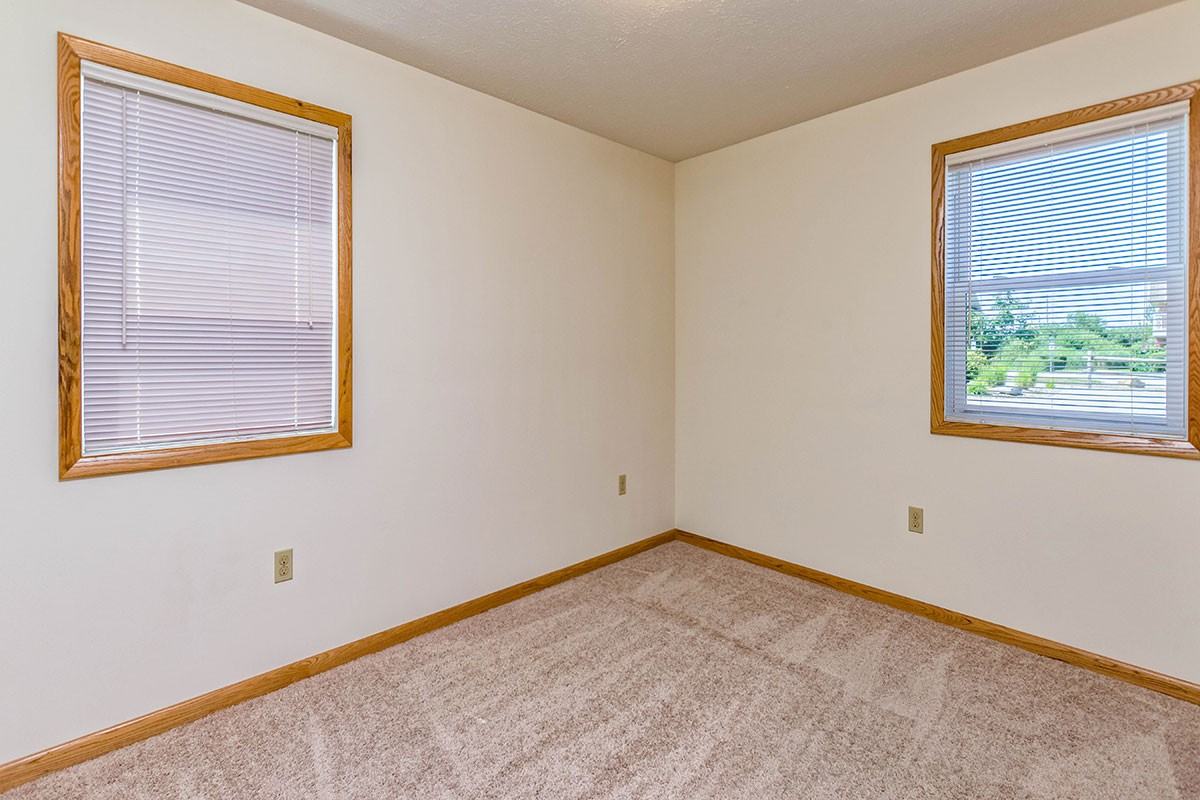 Laurel Ridge Apartments - Photo 3 of 21