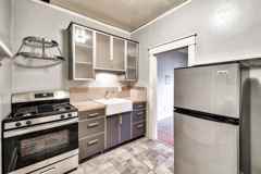 Celtic Arms | Modern Studio Apartments in Bankers Hill San Diego | Near Balboa Park & Downtown - Photo 1 of 1