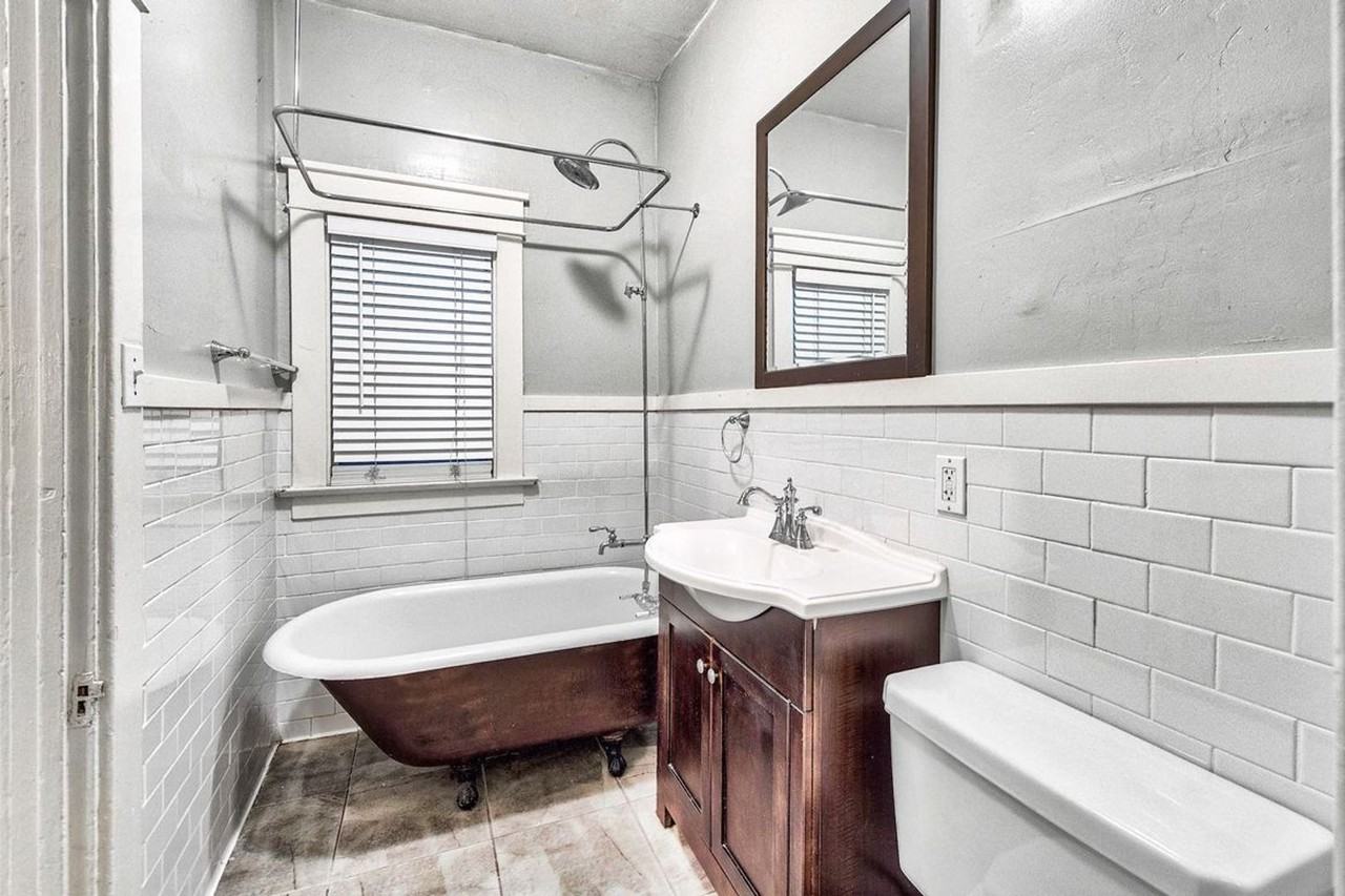 Celtic Arms | Modern Studio Apartments in Bankers Hill San Diego | Near Balboa Park & Downtown - Photo 4 of 14