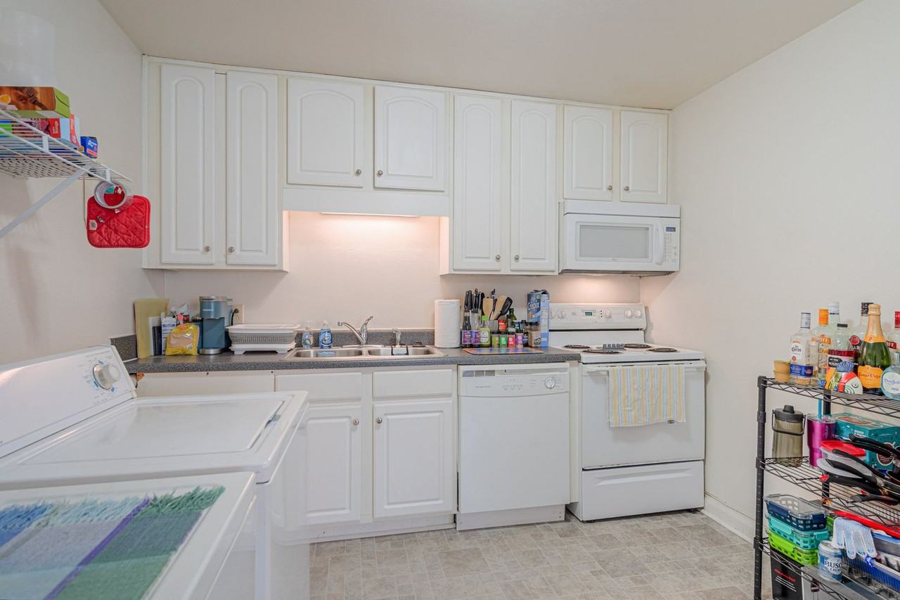 300 McDonald Street Apartments - Photo 4 of 36